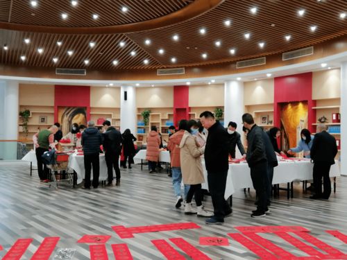 翰墨飘香送祝福 福建高院机关开展 写春联 送文化 活动